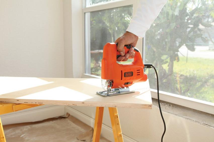 BLACK & DECKER 400W Single Speed Jigsaw - eXtra Saudi