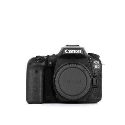 Nikon D5600 Black With 18 55mm Vr Lens Extra Saudi