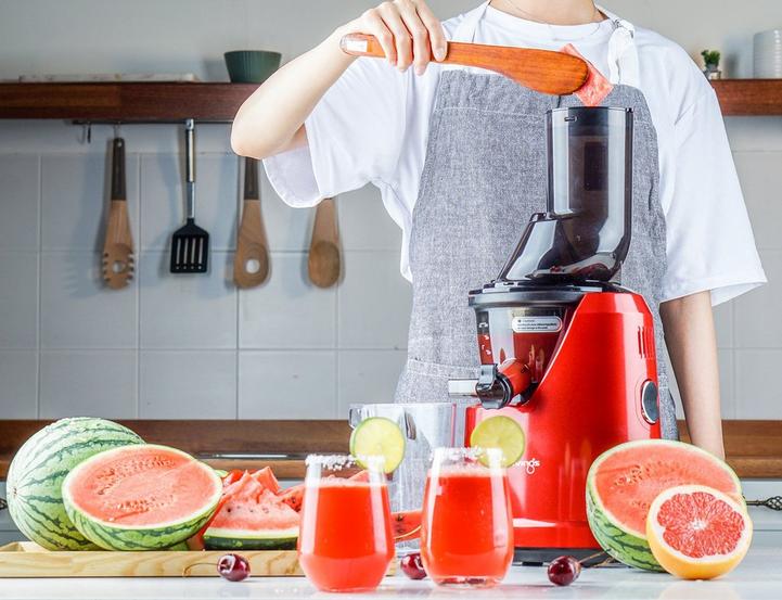 Kuvings Whole Slow Juicer with 7.6cm wide feeding tube, Red