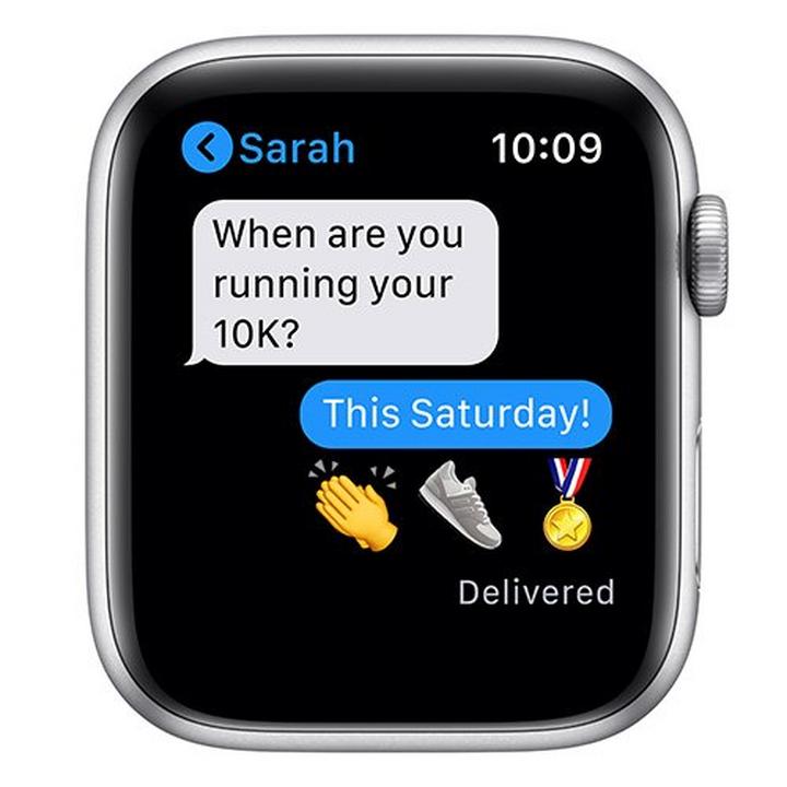Apple Watch Nike Series 6 GPS, 44mm Silver Aluminium Case with Pure Platinum/Black Nike Sport Band