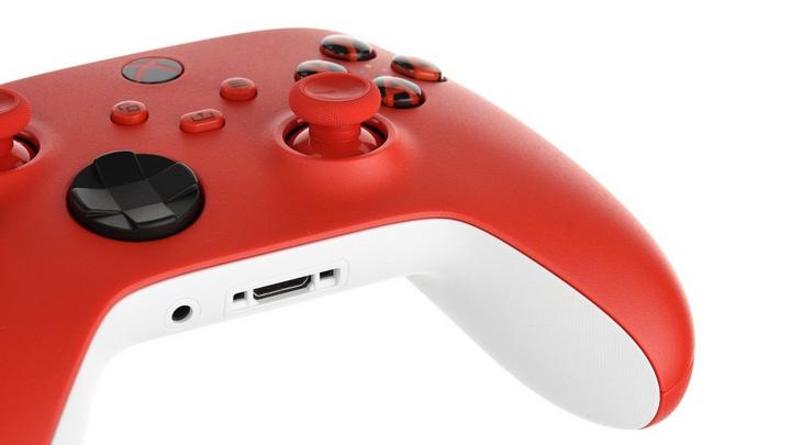 Xbox Wireless controller, Pulse Red