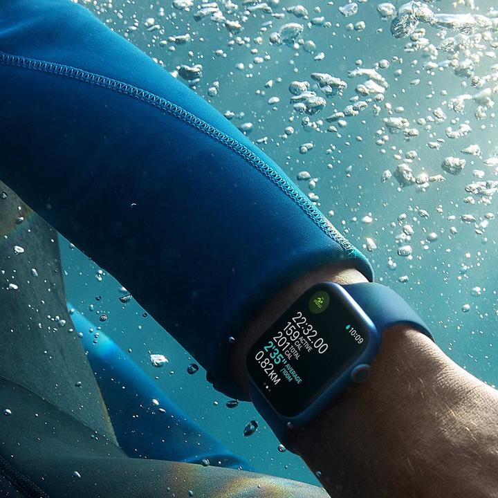 Apple Watch Nike Series 7 GPS + Cell, 41mm Midnight Case with Anthracite/Black Nike Sport Band
