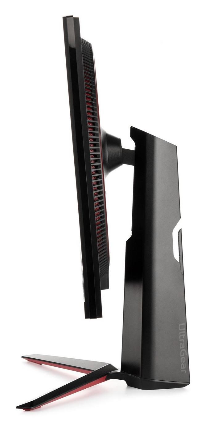 LG 31.5 inch UltraGear QHD 165Hz HDR10 Monitor with AMD FreeSync Premium