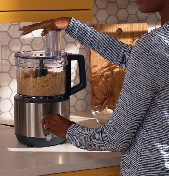 GE Food Processor, 550W, 2.8L Bowl, 2 Speeds+Pulse, Stainless Steel