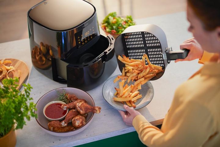 Philips Essential Airfrer XL, 2000W, 1.2Kg, 6.2L, Black & Dark Silver