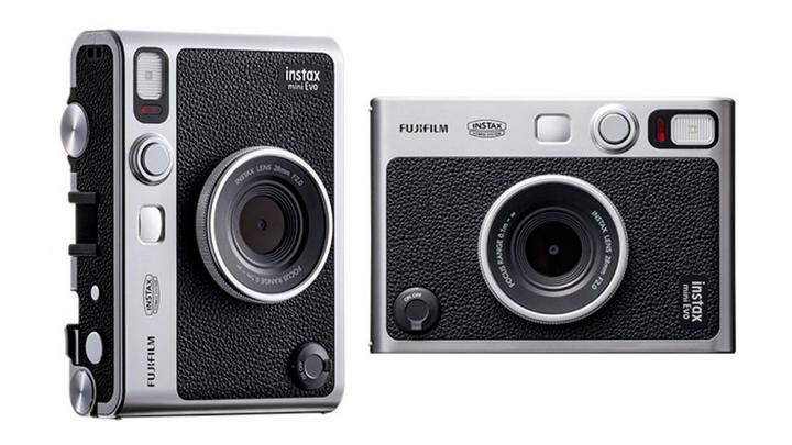 Fujifilm INSTAX MINI EVO Instant Film/Digital Still Camera,10 Sheets Film, Black.