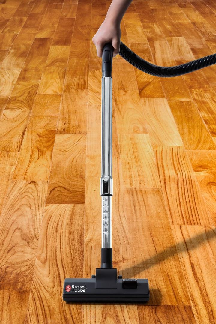 Russell Hobbs Dry Drum Vacuum Cleaner, 21L, 2200W, 5.2m cord,Black
