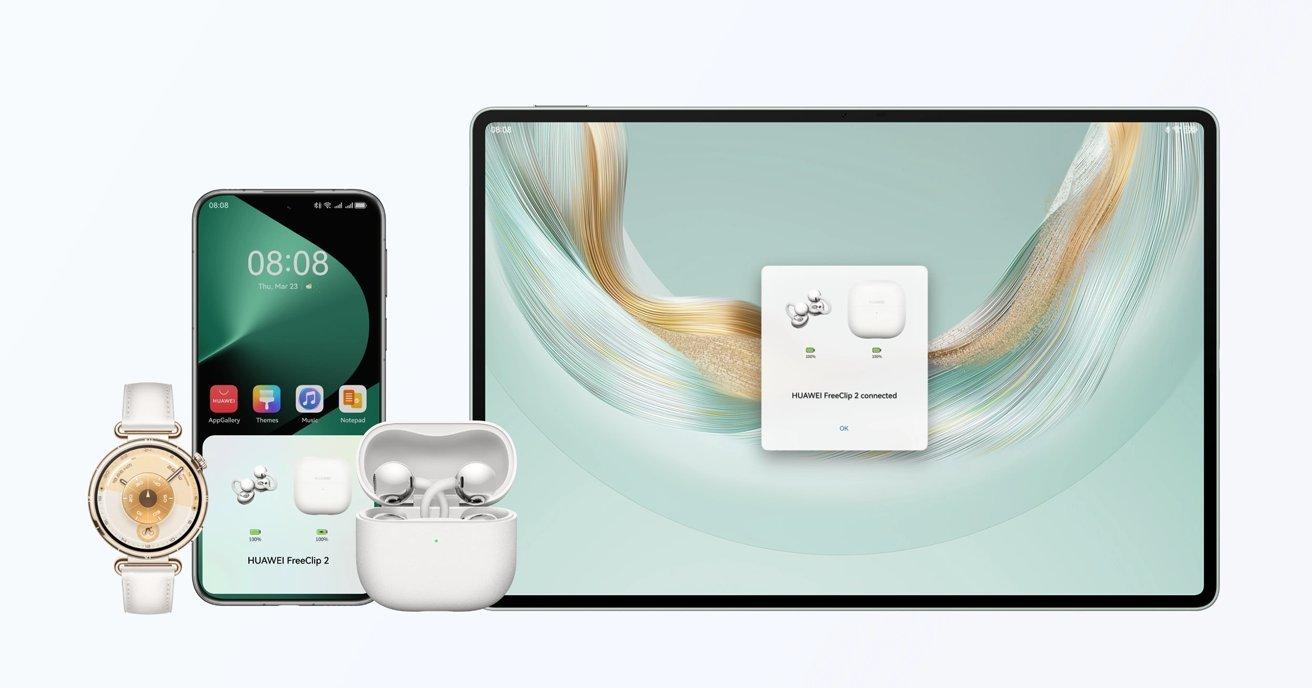 سماعات FreeClip 2 مع قطرات ماء تشير إلى مقاومة الماء