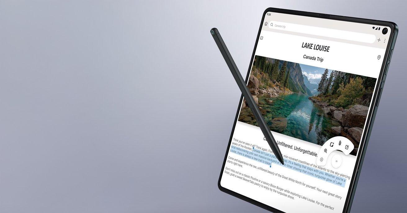 هاتف Motorola Razr Fold يعرض المتانة