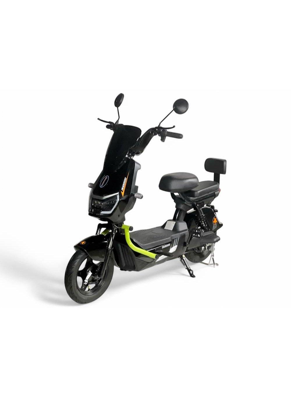 Electric Scooter V30, Electric Kick Scooter With Modren Desgin, Max Speed 30 KM/H Around, Range 20-25-KM, Electric Motor With 4 Batteries, Adult Scooter With 350W Motor 3
